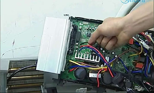 道里美的空调电话是多少